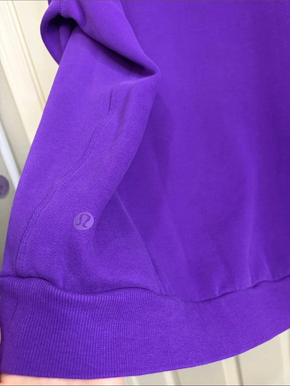 345. Lululemon men’s XL college purple steady state crew like new PTP 26”